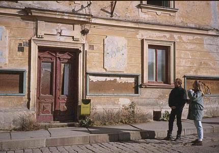 Vchod do budovy Městského divadla Český Krumlov (Horní čp. 2) - stav před rekonstrukcí (8/10)