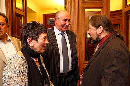 Geraldine Aron: Můj báječný rozvod - Eliška Balzerová, slavnostní představení k výročí 20 let Městského divadla Český Krumlov 20.9.2013, foto: Lubor Mrázek