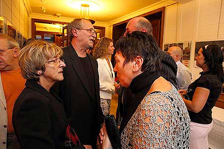 Geraldine Aron: Můj báječný rozvod - Eliška Balzerová, slavnostní představení k výročí 20 let Městského divadla Český Krumlov 20.9.2013, foto: Lubor Mrázek