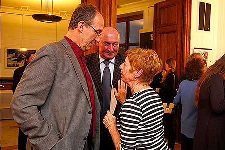 Geraldine Aron: Můj báječný rozvod - Eliška Balzerová, slavnostní představení k výročí 20 let Městského divadla Český Krumlov 20.9.2013, foto: Lubor Mrázek