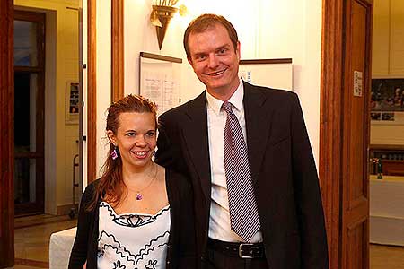 Geraldine Aron: Můj báječný rozvod - Eliška Balzerová, slavnostní představení k výročí 20 let Městského divadla Český Krumlov 20.9.2013, foto: Lubor Mrázek
