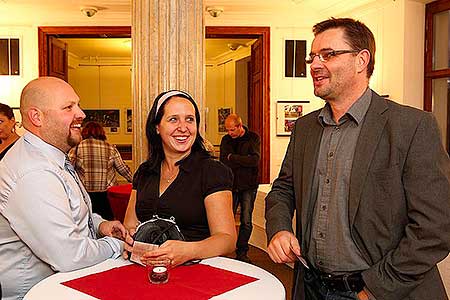 Geraldine Aron: Můj báječný rozvod - Eliška Balzerová, slavnostní představení k výročí 20 let Městského divadla Český Krumlov 20.9.2013, foto: Lubor Mrázek (15/44)