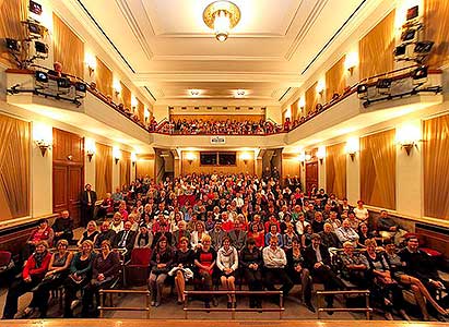 Geraldine Aron: Můj báječný rozvod - Eliška Balzerová, slavnostní představení k výročí 20 let Městského divadla Český Krumlov 20.9.2013, foto: Lubor Mrázek