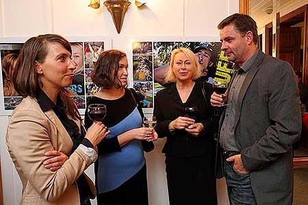 Geraldine Aron: Můj báječný rozvod - Eliška Balzerová, slavnostní představení k výročí 20 let Městského divadla Český Krumlov 20.9.2013, foto: Lubor Mrázek