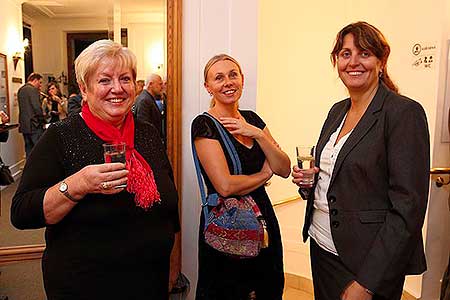 Geraldine Aron: Můj báječný rozvod - Eliška Balzerová, slavnostní představení k výročí 20 let Městského divadla Český Krumlov 20.9.2013, foto: Lubor Mrázek