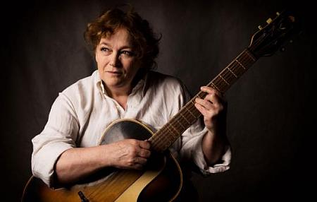 Jitka Smutná trio, J. Smutná, M. Kramarovič, T. Nekudová